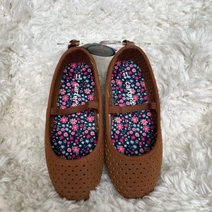NWT Carters brown perforated ballet shoes, size 11